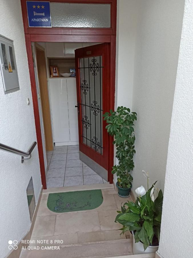 Apartman Robertino 1966 Makarská Exteriér fotografie